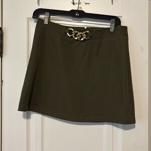 Detailed short skirt
